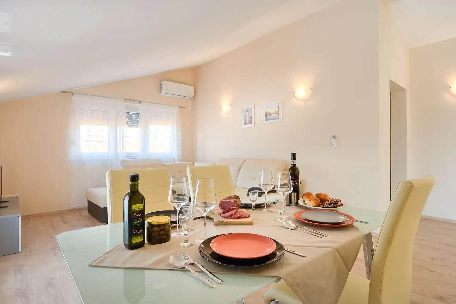 Charmantes Apartment Nur 800 Meter Zum Strand Mit Pool, Grillbereich, Waschmaschine 포레치